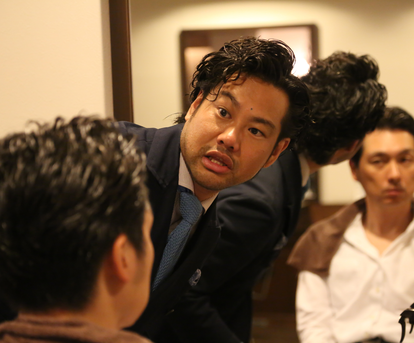 大阪、上本町、北浜、北堀江の散髪屋DearBarber(ディアバーバー)。大阪メンズカット山下雄也